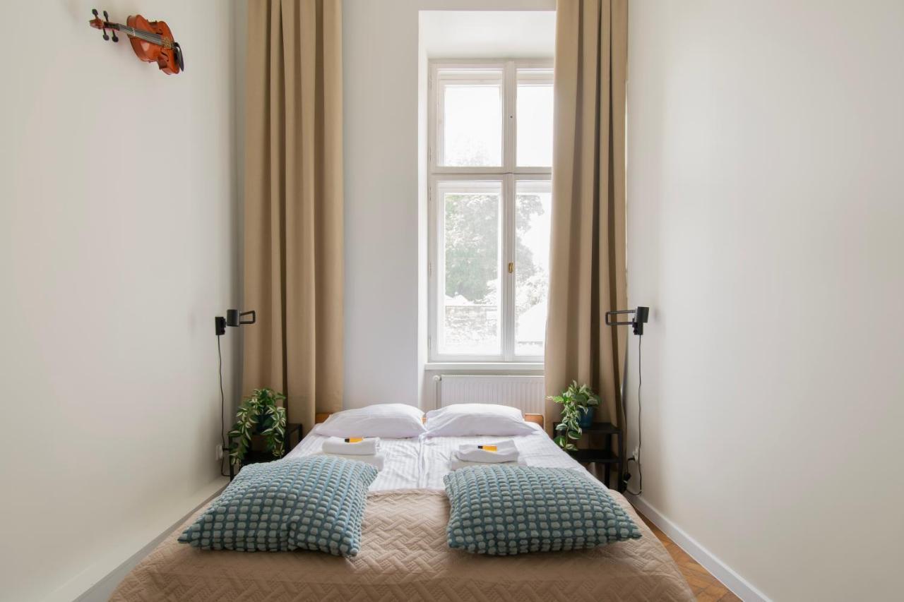 Apartments Studencka Street, Next To Planty Park Krakow Luaran gambar