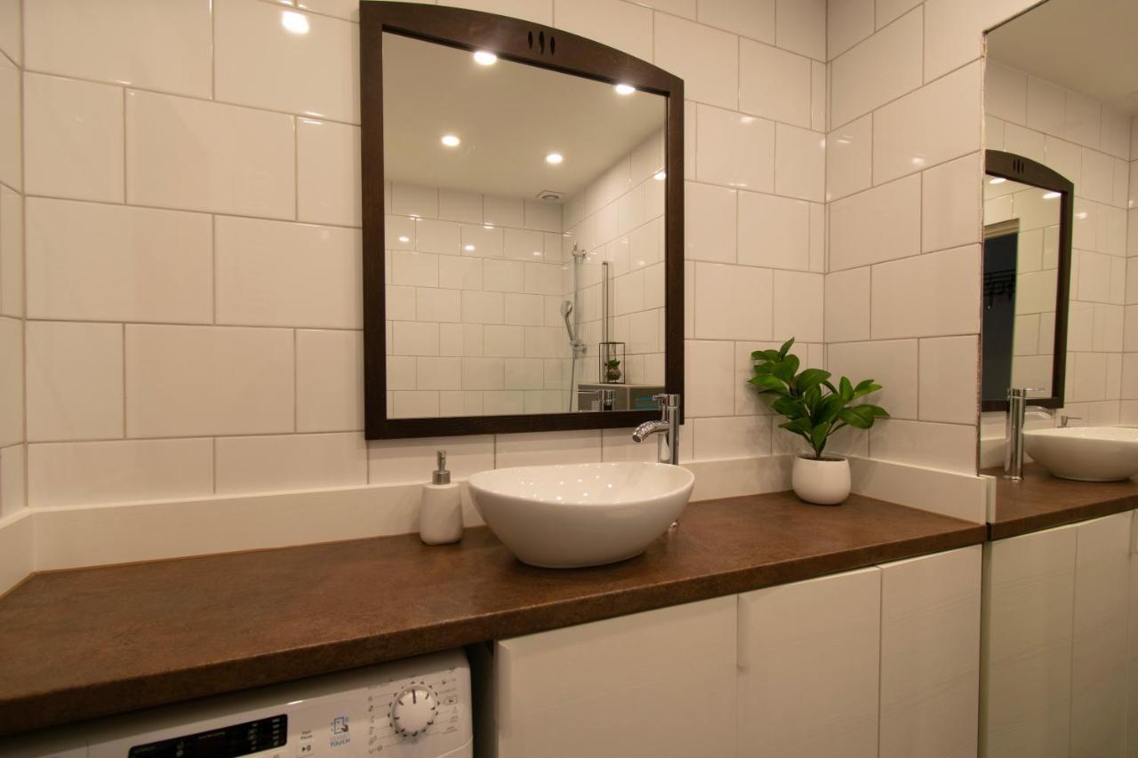 Apartments Studencka Street, Next To Planty Park Krakow Luaran gambar