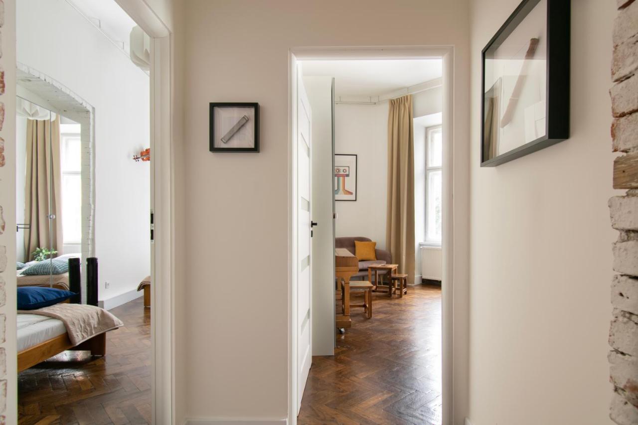 Apartments Studencka Street, Next To Planty Park Krakow Luaran gambar