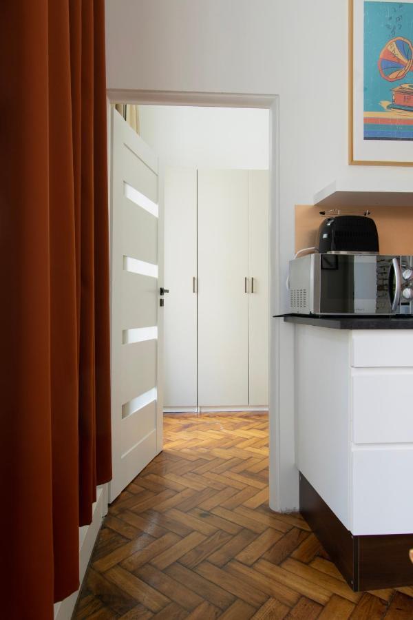 Apartments Studencka Street, Next To Planty Park Krakow Luaran gambar