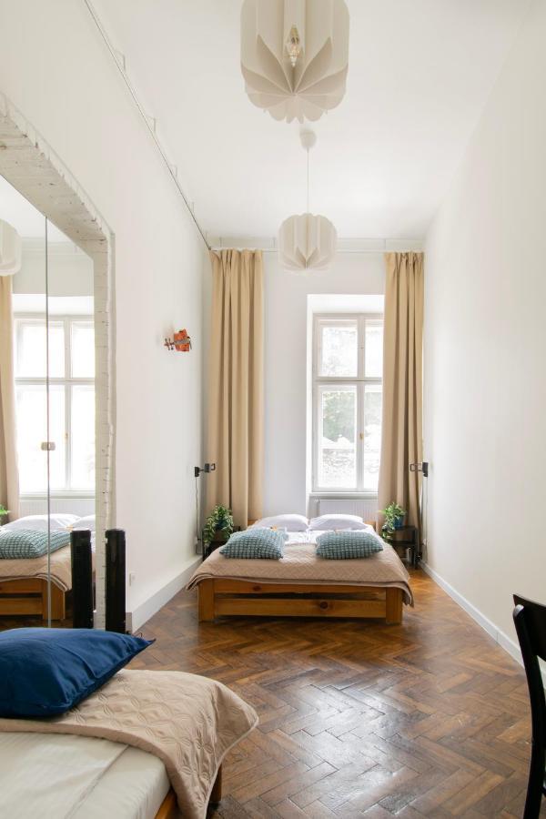 Apartments Studencka Street, Next To Planty Park Krakow Luaran gambar