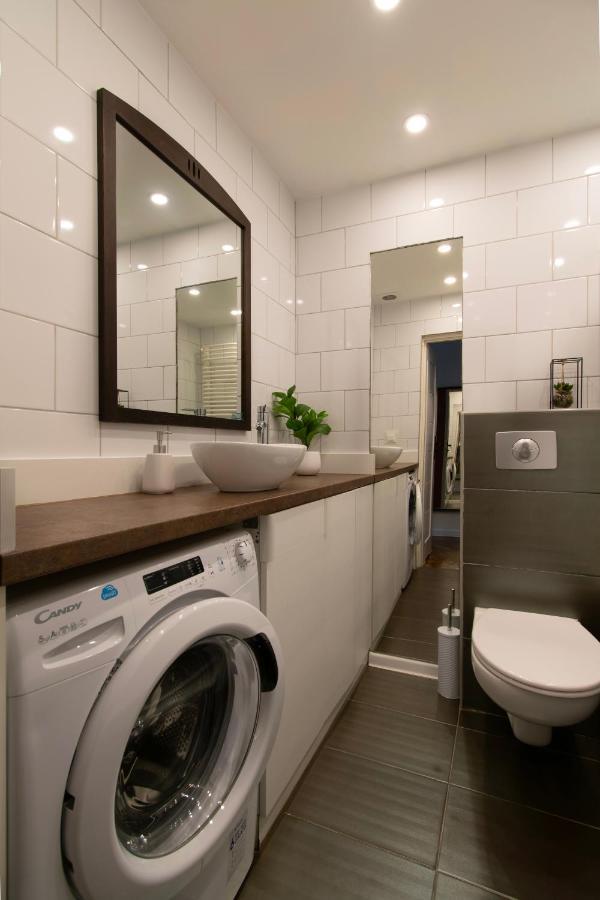 Apartments Studencka Street, Next To Planty Park Krakow Luaran gambar
