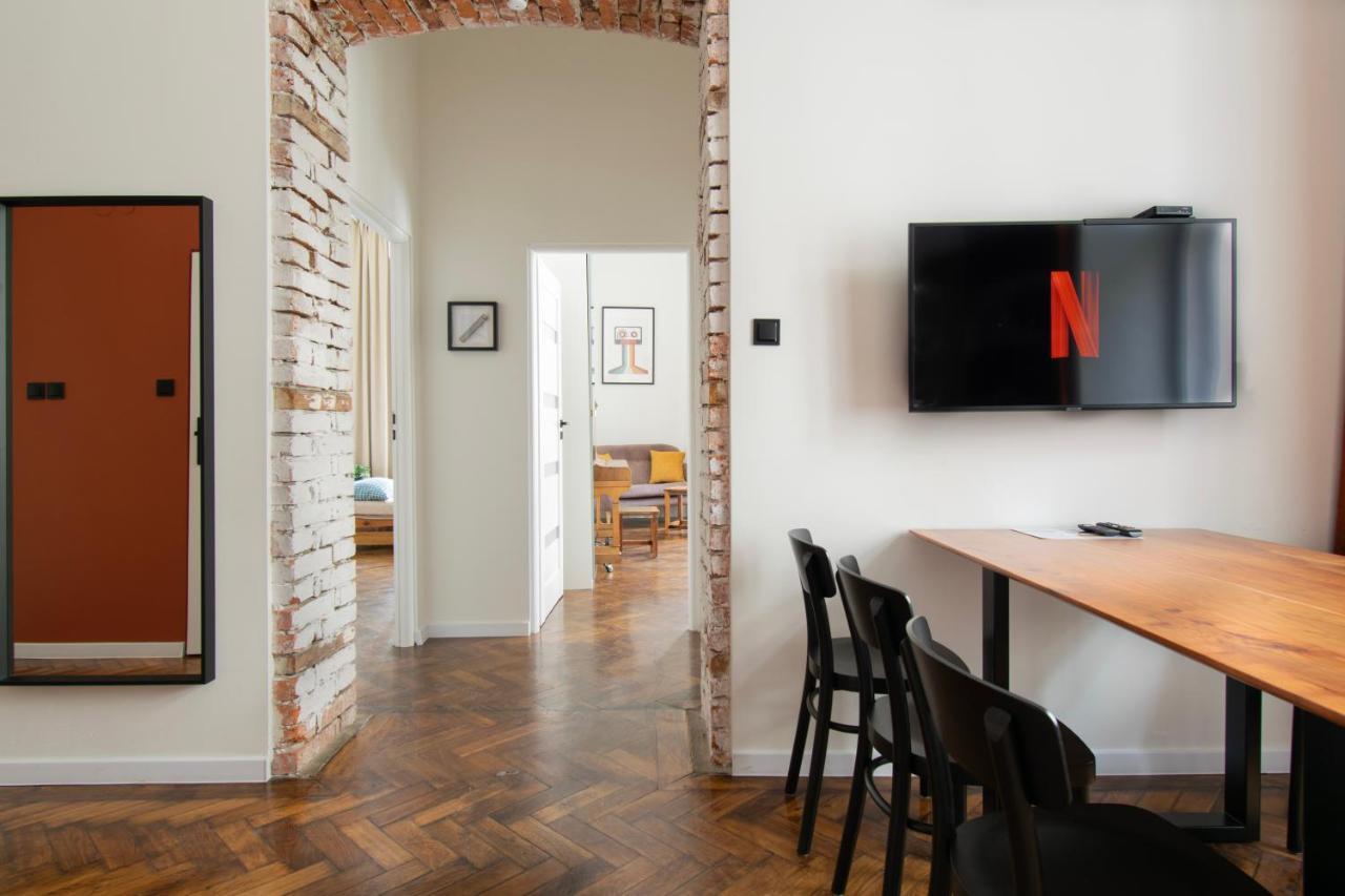 Apartments Studencka Street, Next To Planty Park Krakow Luaran gambar