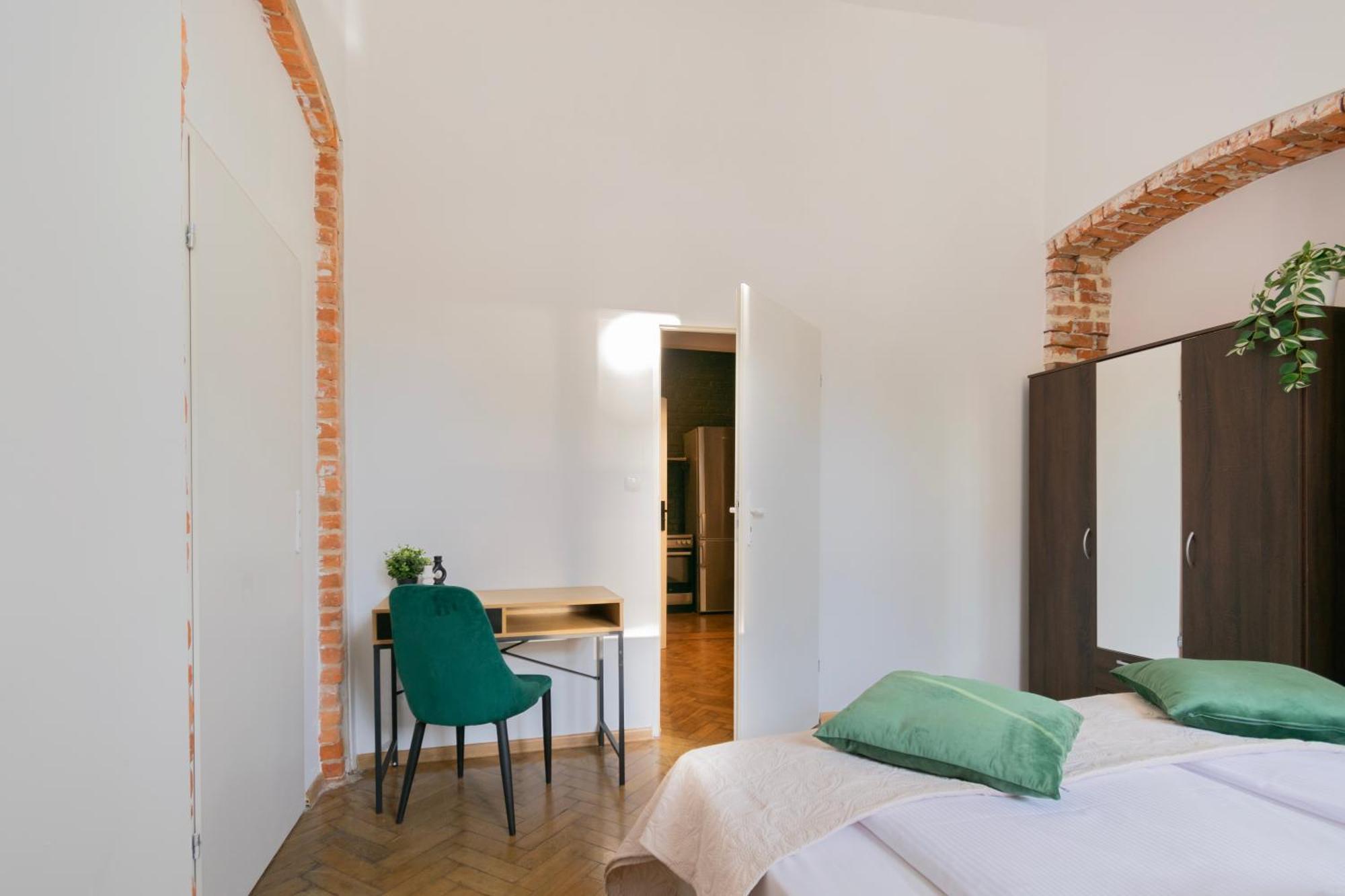 Apartments Studencka Street, Next To Planty Park Krakow Luaran gambar