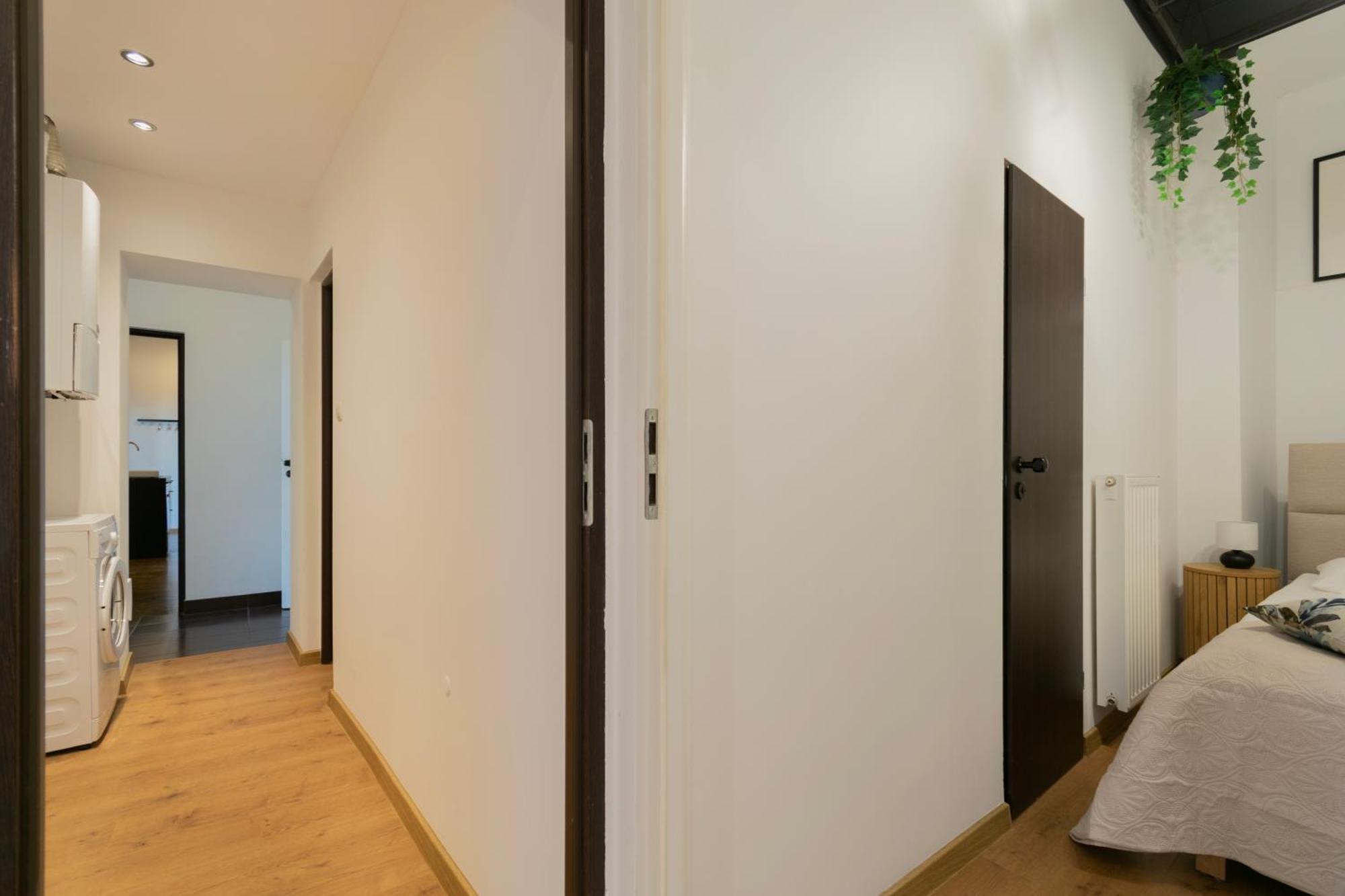 Apartments Studencka Street, Next To Planty Park Krakow Luaran gambar
