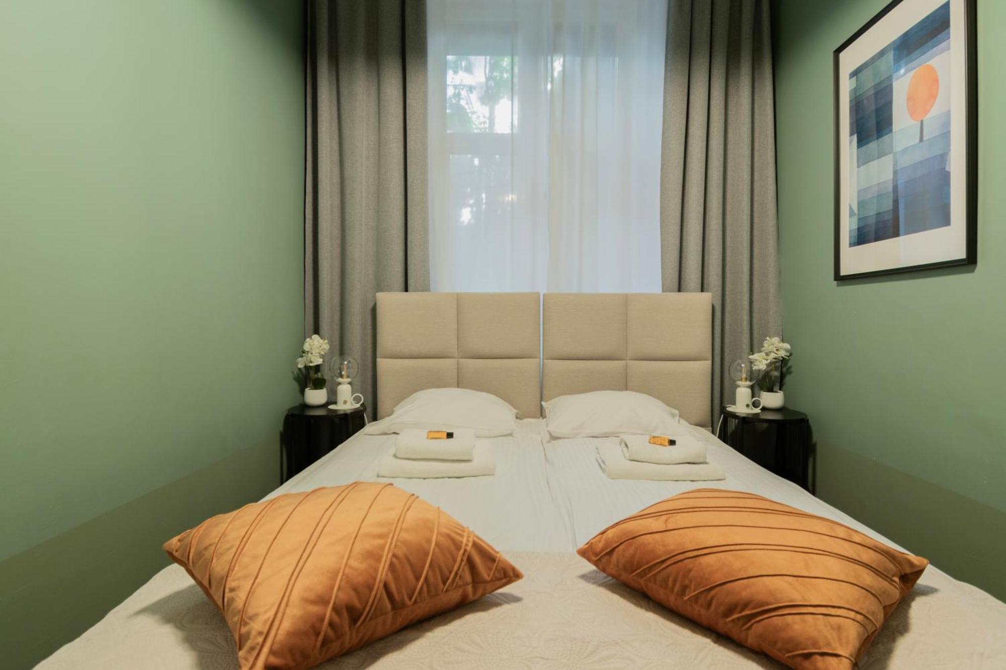 Apartments Studencka Street, Next To Planty Park Krakow Luaran gambar