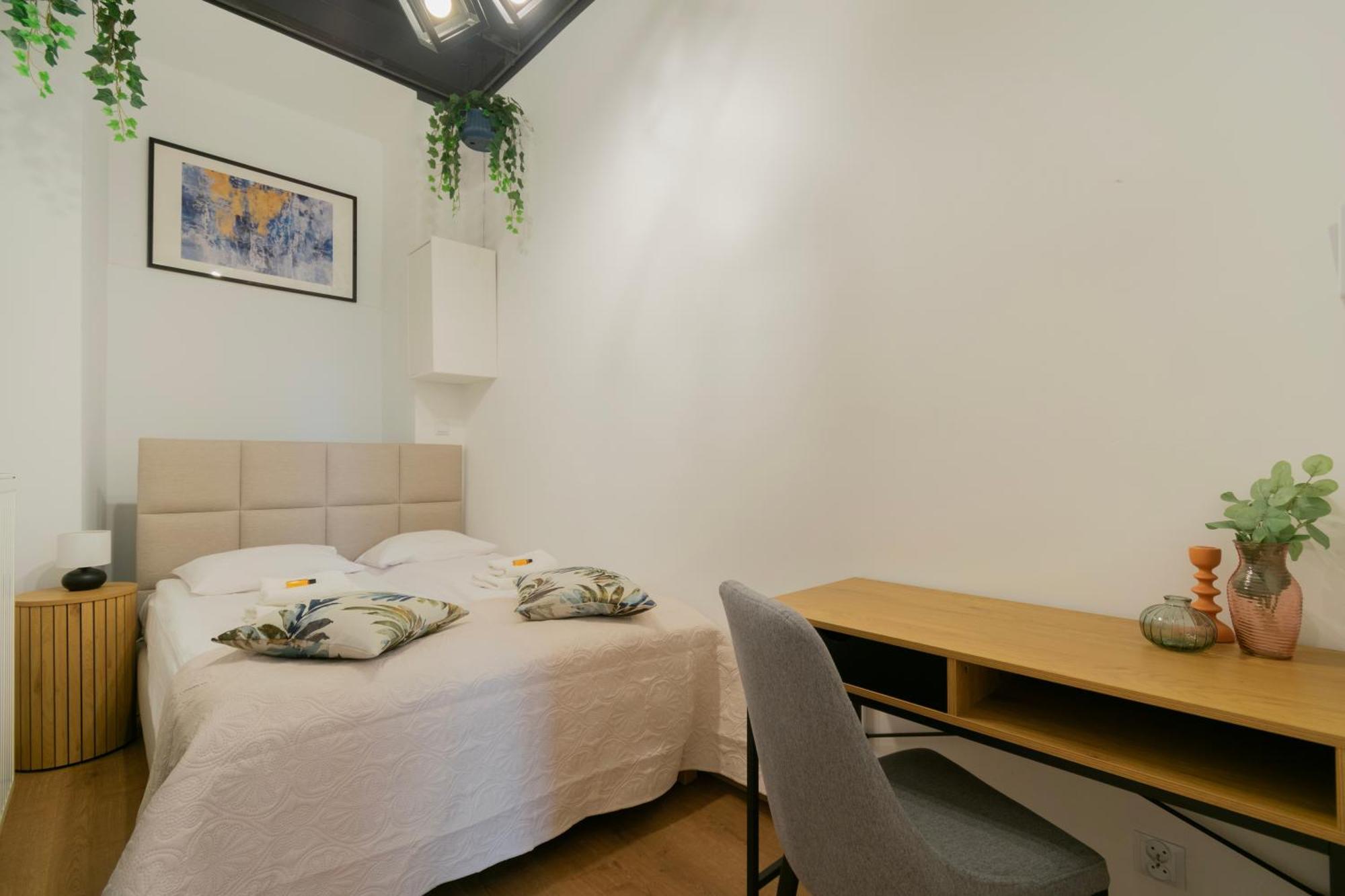 Apartments Studencka Street, Next To Planty Park Krakow Luaran gambar