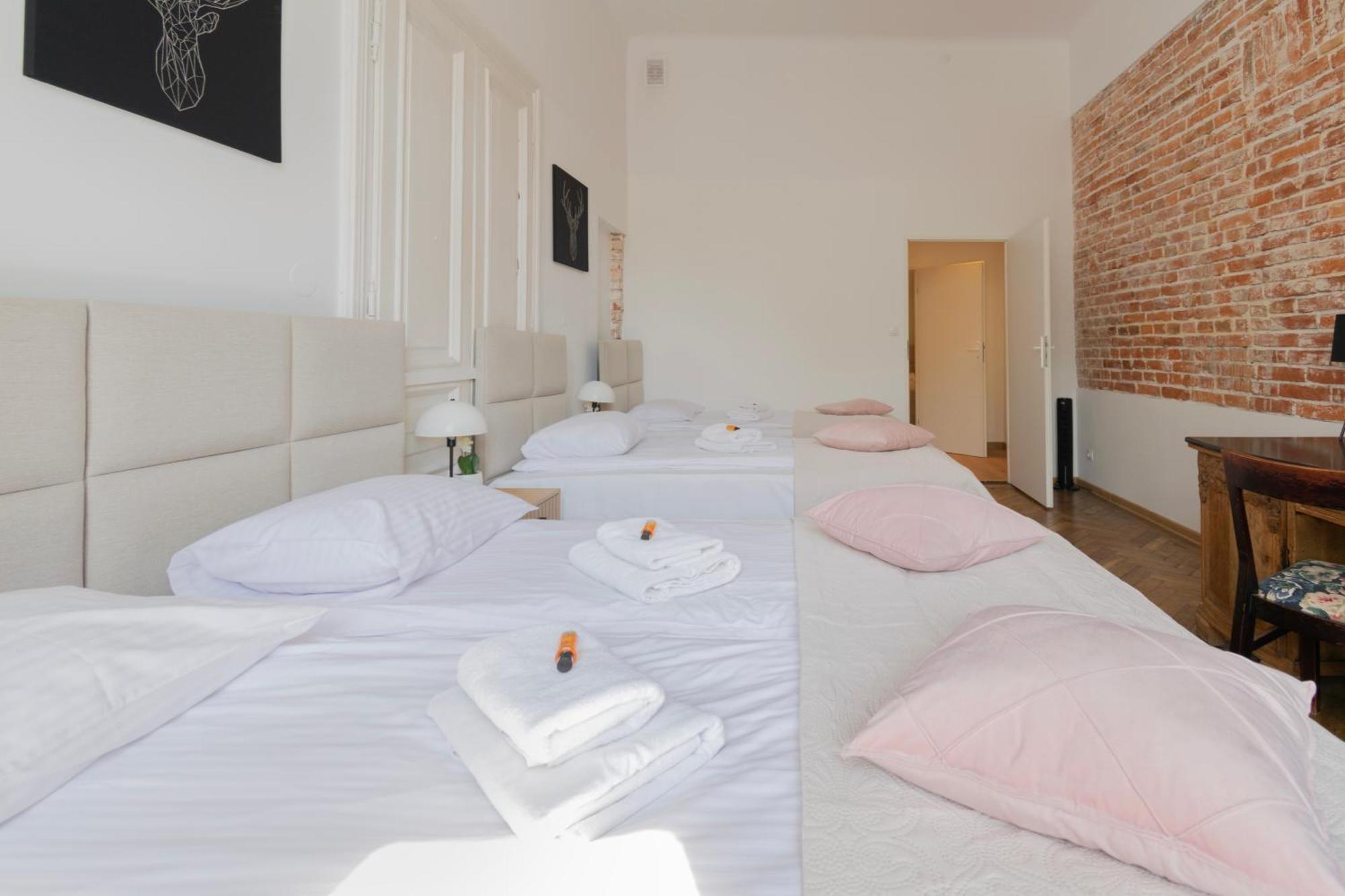 Apartments Studencka Street, Next To Planty Park Krakow Luaran gambar
